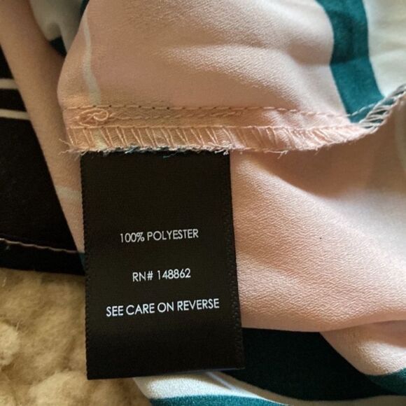 Torrid Plus Size 2X Multicolor Pink Striped Short Sleeve Summer Workwear Blouse - Picture 8 of 12